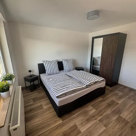 Bei Den Drei Gleichen #s *